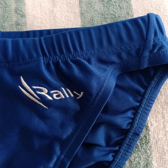 CLASSIC "RALLY" 1" SIDES BLUE SWIM BRIEF, SIZE "S" (30") (*)- Pre-Owned - Picture 3 of 6